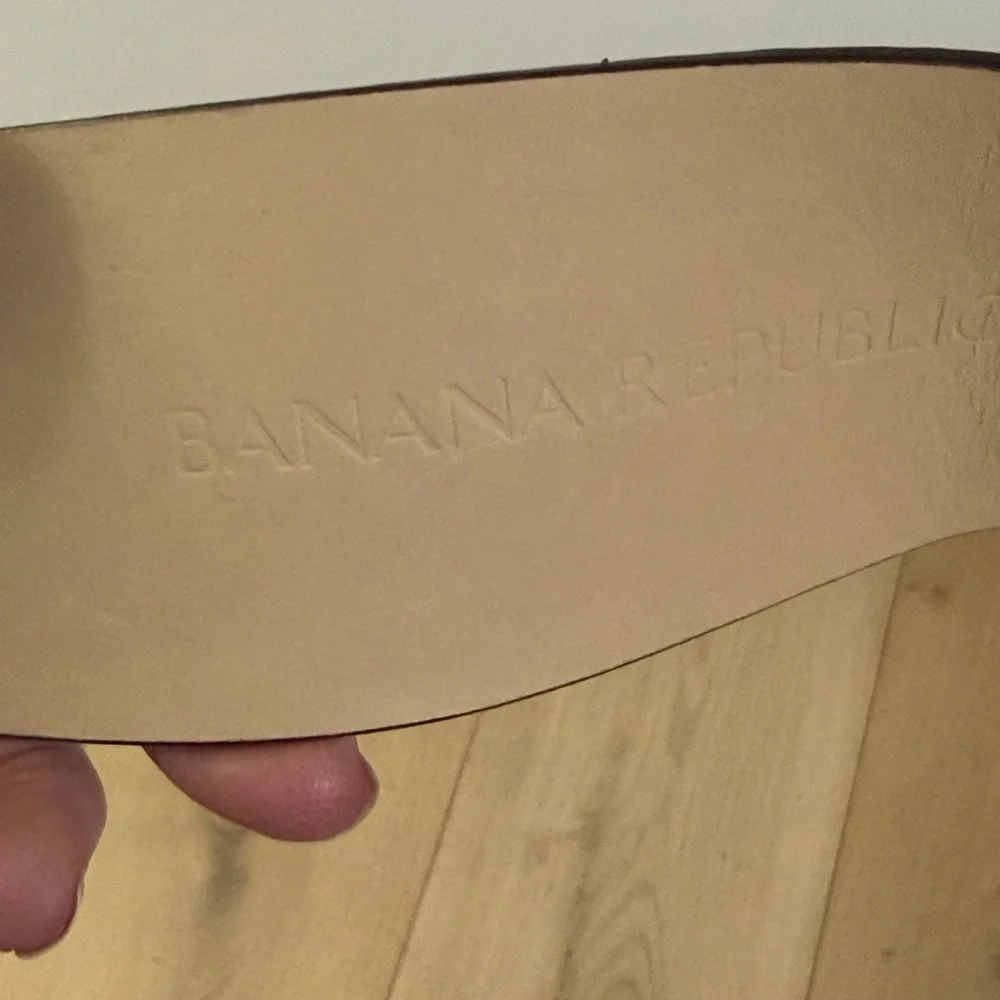 Banana Republic Snakeskin Belt with Brown Wood look and Silver Buckle